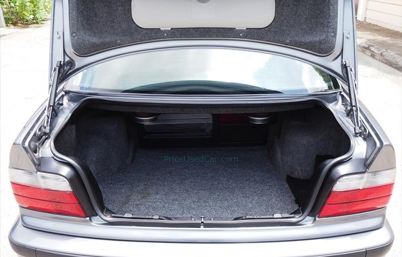 ขายรถเก๋งมือสอง-bmw-บีเอ็มดับบลิว-318i-รถปี2000-รหัส70549-bc3141f0.jpg ขายรถเก๋งมือสอง-bmw-บีเอ็มดับบลิว-318i-รถปี2000-รหัส70549-bc3141f0.jpg