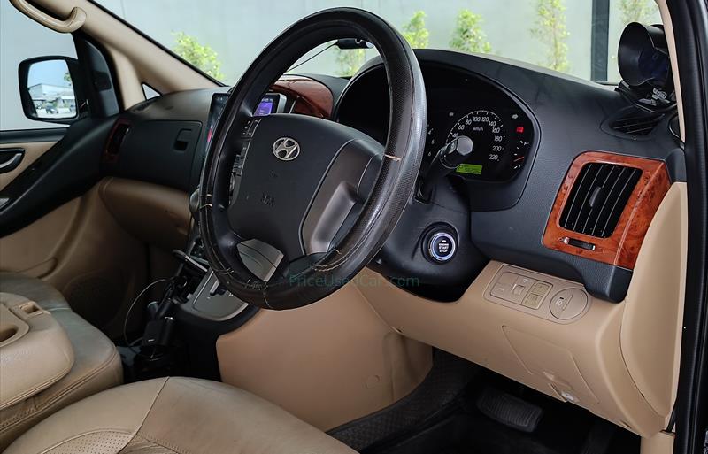 ขายรถตู้มือสอง hyundai h-1 รถปี2014 รหัส 70559 รูปที่6 ขายรถตู้มือสอง hyundai h-1 รถปี2014 รหัส 70559 รูปที่6