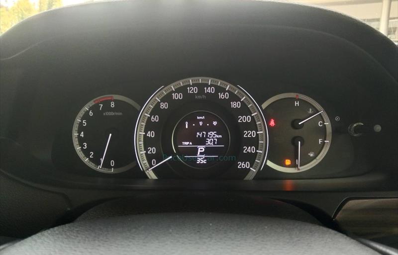 ขายรถเก๋งมือสอง-honda-ฮอนด้า-accord-แอคคอร์ด-รถปี2018-รหัส70657-9f4358bc.jpg ขายรถเก๋งมือสอง-honda-ฮอนด้า-accord-แอคคอร์ด-รถปี2018-รหัส70657-9f4358bc.jpg