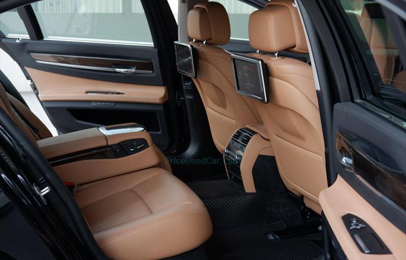 ขายรถเก๋งมือสอง bmw 730ld รถปี2015 รหัส 70662 รูปที่11