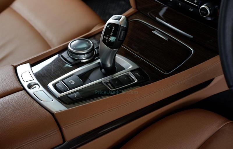 ขายรถเก๋งมือสอง bmw 730ld รถปี2015 รหัส 70662 รูปที่8