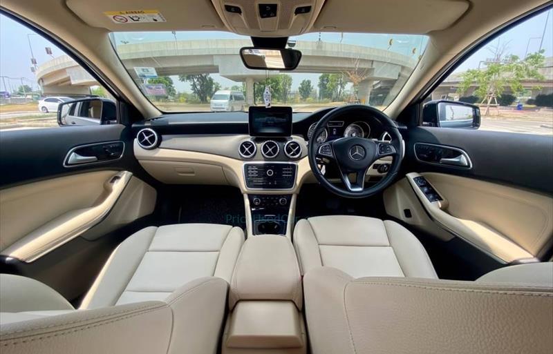 ขายรถ-suv-มือสอง-mercedes-benz-เมอร์เซเดสเบนซ์-gla-200-จีแอลเอ200-รถปี2017-รหัส70668-506d5e91.jpeg ขายรถ-suv-มือสอง-mercedes-benz-เมอร์เซเดสเบนซ์-gla-200-จีแอลเอ200-รถปี2017-รหัส70668-506d5e91.jpeg