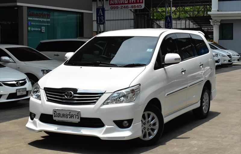รถตู้มือสอง TOYOTA INNOVA รถปี 2013
