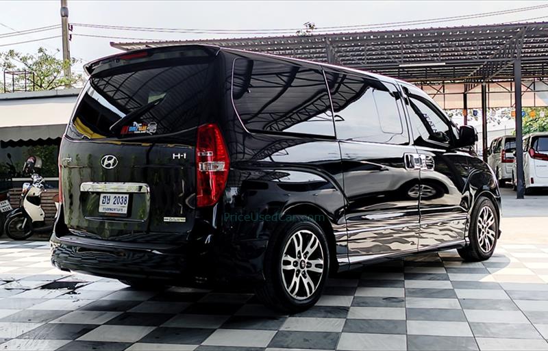 ขายรถตู้มือสอง hyundai h-1 รถปี2016 รหัส 70752 รูปที่3 ขายรถตู้มือสอง hyundai h-1 รถปี2016 รหัส 70752 รูปที่3