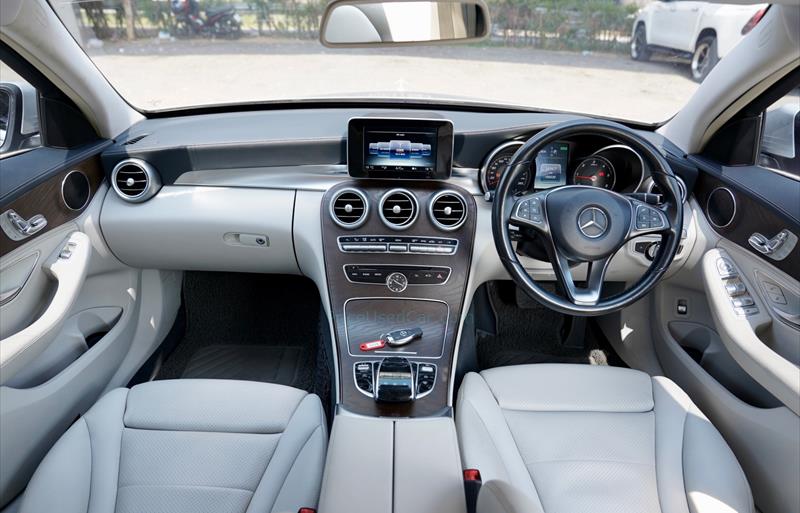 ขายรถเก๋งมือสอง-mercedes-benz-เมอร์เซเดสเบนซ์-c300-รถปี2015-รหัส70755-d47c6497.jpg ขายรถเก๋งมือสอง-mercedes-benz-เมอร์เซเดสเบนซ์-c300-รถปี2015-รหัส70755-d47c6497.jpg