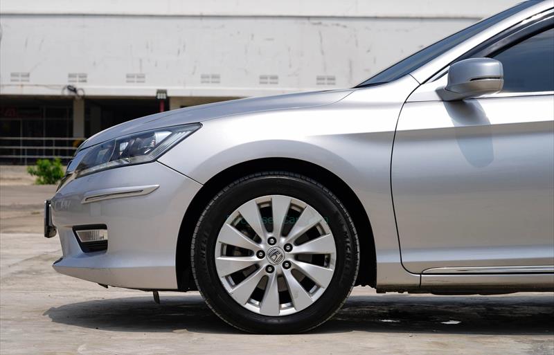 ขายรถเก๋งมือสอง honda accord รถปี2014 รหัส 70765 รูปที่6