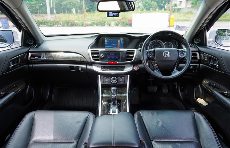 ขายรถเก๋งมือสอง honda accord รถปี2014 รหัส 70765 รูปที่12
