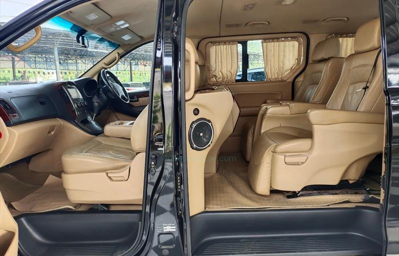 ขายรถตู้มือสอง hyundai h-1 รถปี2011 รหัส 70770 รูปที่6 ขายรถตู้มือสอง hyundai h-1 รถปี2011 รหัส 70770 รูปที่6