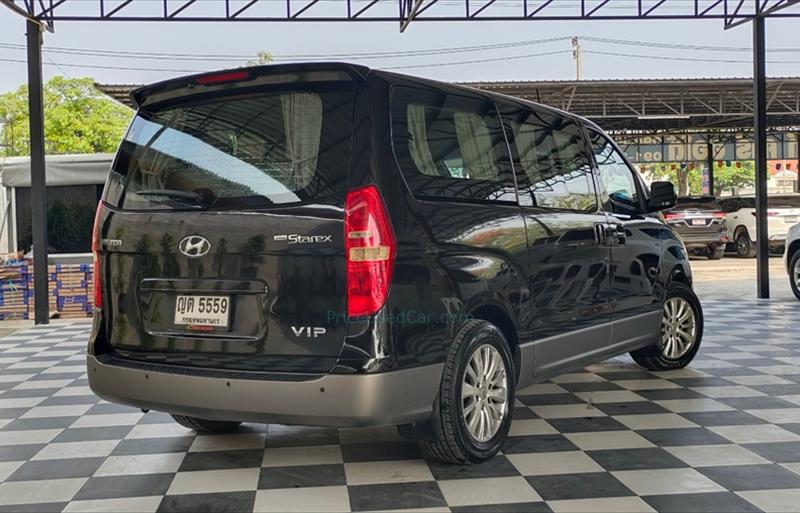 ขายรถตู้มือสอง hyundai h-1 รถปี2011 รหัส 70770 รูปที่3 ขายรถตู้มือสอง hyundai h-1 รถปี2011 รหัส 70770 รูปที่3