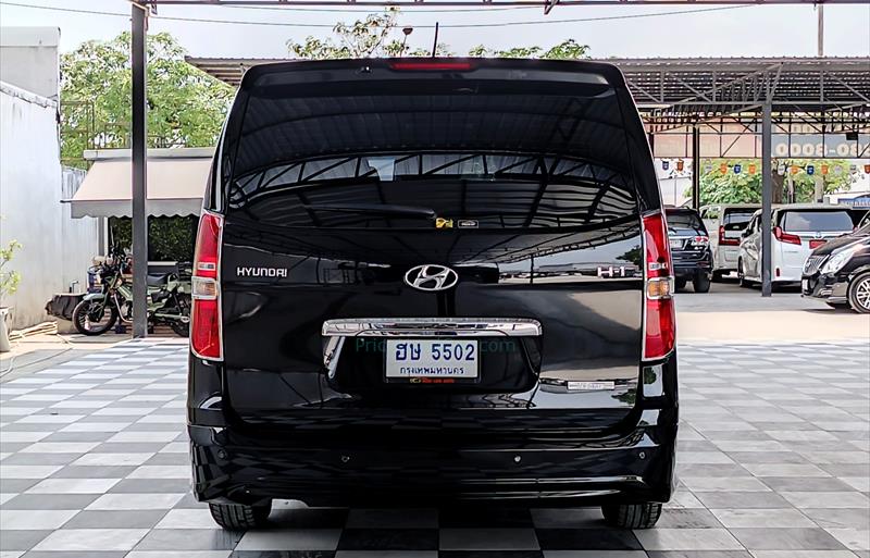 ขายรถตู้มือสอง hyundai h-1 รถปี2017 รหัส 70802 รูปที่4 ขายรถตู้มือสอง hyundai h-1 รถปี2017 รหัส 70802 รูปที่4