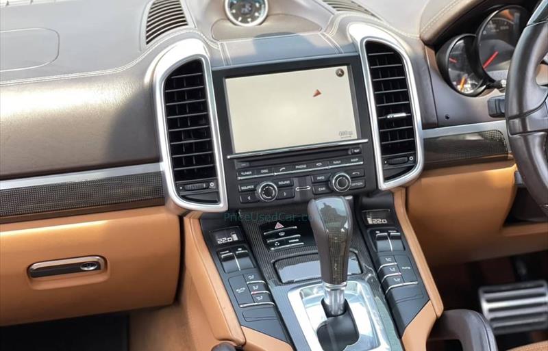 ขายรถ-suv-มือสอง-porsche-ปอร์เช่-cayenne-รถปี2011-รหัส70806-2a004710.jpeg ขายรถ-suv-มือสอง-porsche-ปอร์เช่-cayenne-รถปี2011-รหัส70806-2a004710.jpeg