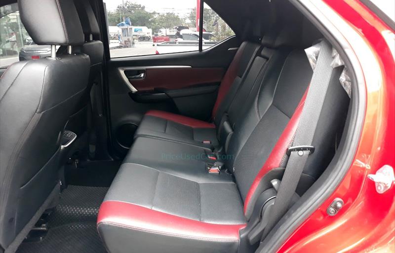 ขายรถ-suv-มือสอง-toyota-โตโยต้า-fortuner-ฟอร์จูนเนอร์-รถปี2021-รหัส70810-5f7722a4.jpg ขายรถ-suv-มือสอง-toyota-โตโยต้า-fortuner-ฟอร์จูนเนอร์-รถปี2021-รหัส70810-5f7722a4.jpg