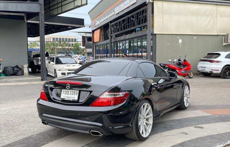 ขายรถเก๋งมือสอง-mercedes-benz-เมอร์เซเดสเบนซ์-slk200-amg-รถปี2013-รหัส70812-59096e22.jpg ขายรถเก๋งมือสอง-mercedes-benz-เมอร์เซเดสเบนซ์-slk200-amg-รถปี2013-รหัส70812-59096e22.jpg