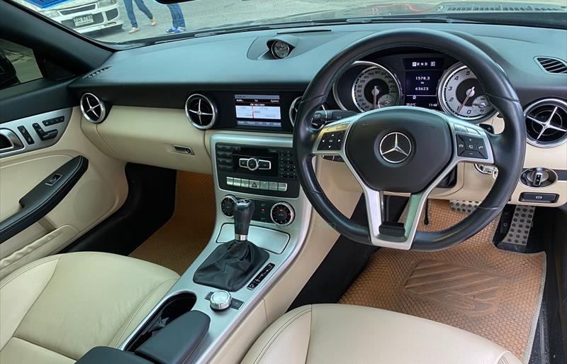 ขายรถเก๋งมือสอง-mercedes-benz-เมอร์เซเดสเบนซ์-slk200-amg-รถปี2013-รหัส70812-d76b8a74.jpg ขายรถเก๋งมือสอง-mercedes-benz-เมอร์เซเดสเบนซ์-slk200-amg-รถปี2013-รหัส70812-d76b8a74.jpg