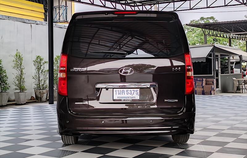 ขายรถตู้มือสอง hyundai h-1 รถปี2016 รหัส 70823 รูปที่4 ขายรถตู้มือสอง hyundai h-1 รถปี2016 รหัส 70823 รูปที่4