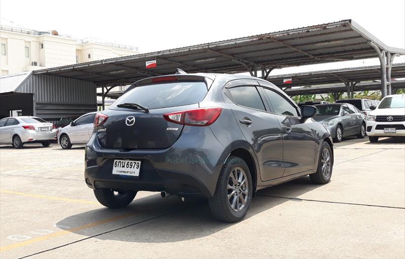 ขายรถเก๋งมือสอง-mazda-มาสด้า-2-สอง-รถปี2017-รหัส70841-989f04a4.jpg ขายรถเก๋งมือสอง-mazda-มาสด้า-2-สอง-รถปี2017-รหัส70841-989f04a4.jpg