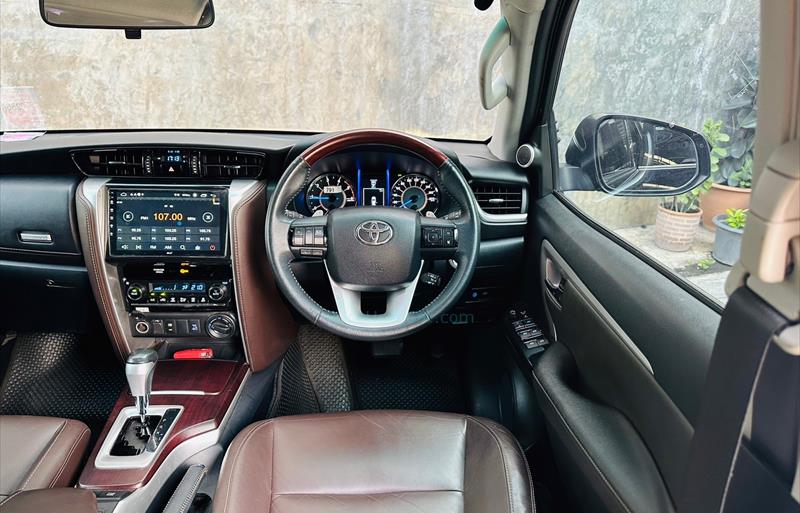 ขายรถอเนกประสงค์มือสอง toyota fortuner รถปี2019 รหัส 70870 รูปที่3