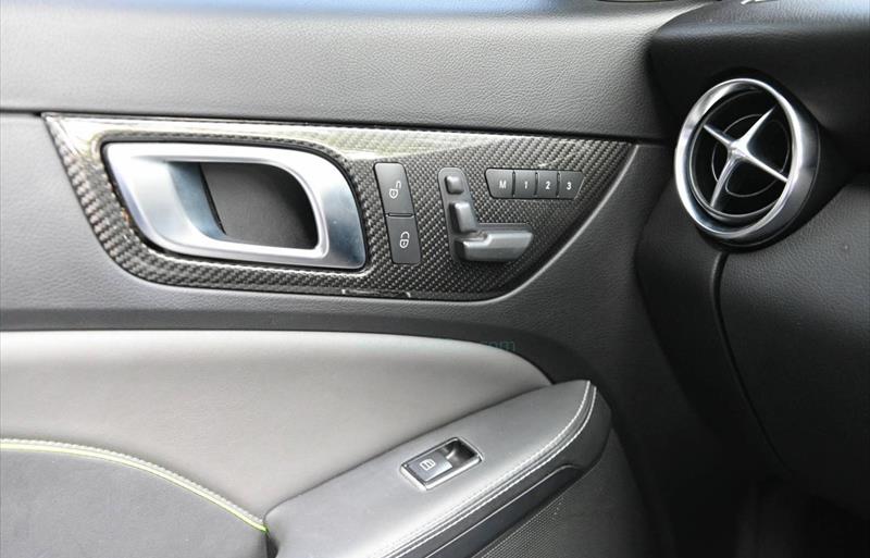 ขายรถเก๋งมือสอง-mercedes-benz-เมอร์เซเดสเบนซ์-slk200-amg-รถปี2015-รหัส70912-3baf5d1c.jpg ขายรถเก๋งมือสอง-mercedes-benz-เมอร์เซเดสเบนซ์-slk200-amg-รถปี2015-รหัส70912-3baf5d1c.jpg