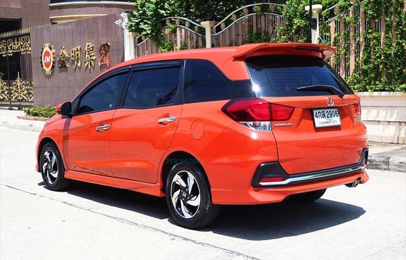 ขายรถเก๋งมือสอง-honda-ฮอนด้า-mobilio-โมบิลิโอ-รถปี2015-รหัส70923-644b02fc.jpg ขายรถเก๋งมือสอง-honda-ฮอนด้า-mobilio-โมบิลิโอ-รถปี2015-รหัส70923-644b02fc.jpg