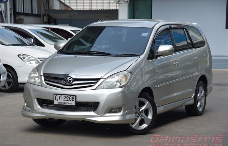 รถตู้มือสอง TOYOTA INNOVA รถปี 2011