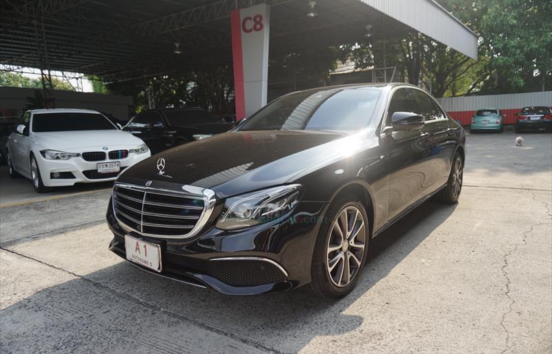 รถเก๋งมือสอง  MERCEDES BENZ E220 D รถปี2017