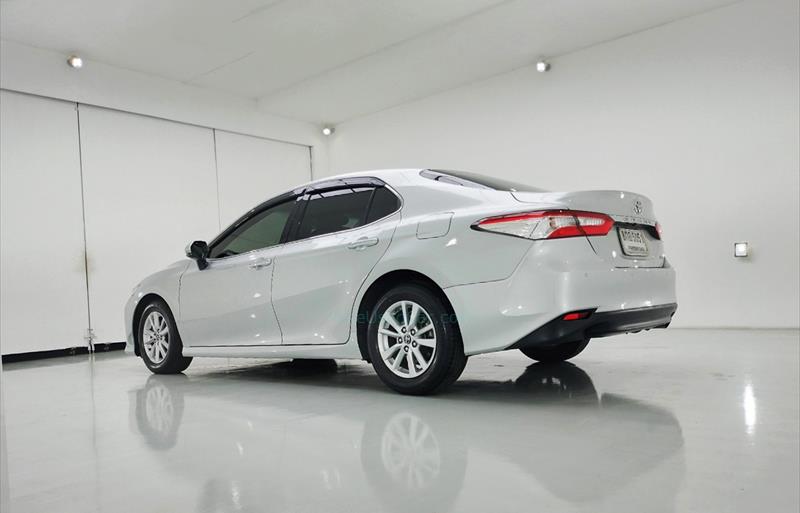 ขายรถเก๋งมือสอง-toyota-โตโยต้า-camry-คัมรี่-รถปี2019-รหัส70934-266e41ff.jpg ขายรถเก๋งมือสอง-toyota-โตโยต้า-camry-คัมรี่-รถปี2019-รหัส70934-266e41ff.jpg