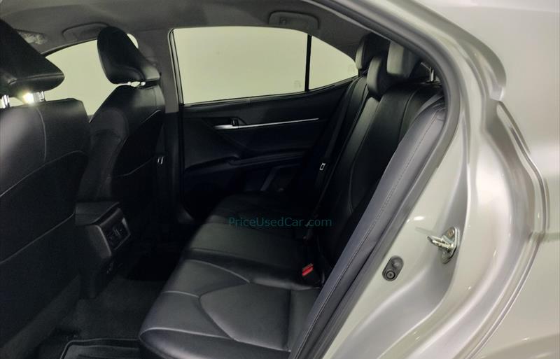 ขายรถเก๋งมือสอง-toyota-โตโยต้า-camry-คัมรี่-รถปี2019-รหัส70934-60bd9c14.jpg ขายรถเก๋งมือสอง-toyota-โตโยต้า-camry-คัมรี่-รถปี2019-รหัส70934-60bd9c14.jpg