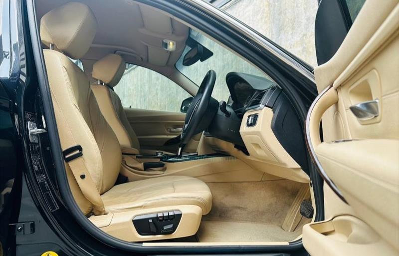 ขายรถเก๋งมือสอง-bmw-บีเอ็มดับบลิว-320d-สามสองศูนย์ดี-รถปี2014-รหัส70945-419170fe.jpg ขายรถเก๋งมือสอง-bmw-บีเอ็มดับบลิว-320d-สามสองศูนย์ดี-รถปี2014-รหัส70945-419170fe.jpg