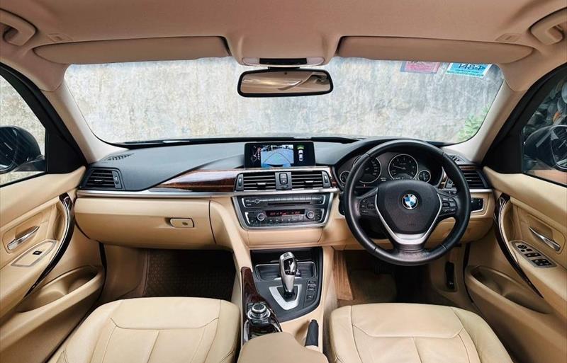ขายรถเก๋งมือสอง-bmw-บีเอ็มดับบลิว-320d-สามสองศูนย์ดี-รถปี2014-รหัส70945-7c85430f.jpg ขายรถเก๋งมือสอง-bmw-บีเอ็มดับบลิว-320d-สามสองศูนย์ดี-รถปี2014-รหัส70945-7c85430f.jpg