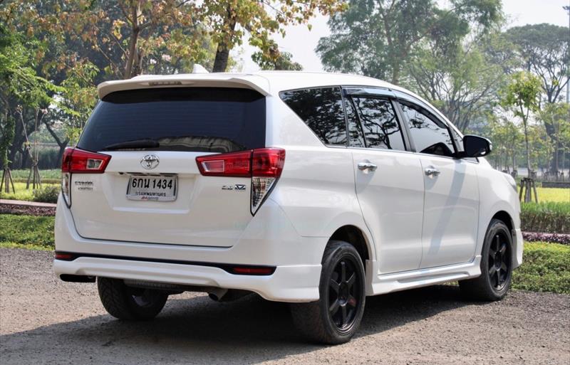 ขายรถตู้มือสอง toyota innova รถปี2017 รหัส 70947 รูปที่4