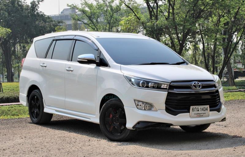 ขายรถตู้มือสอง toyota innova รถปี2017 รหัส 70947 รูปที่3