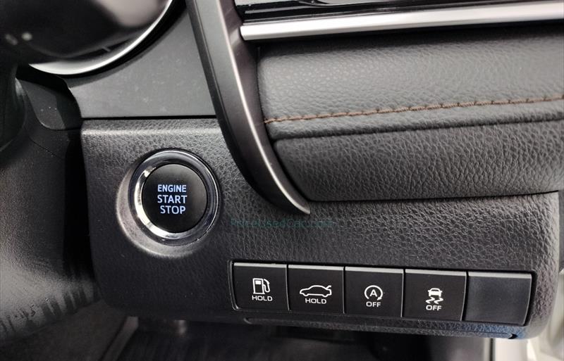 ขายรถเก๋งมือสอง-toyota-โตโยต้า-camry-คัมรี่-รถปี2019-รหัส70981-f78555f8.jpg ขายรถเก๋งมือสอง-toyota-โตโยต้า-camry-คัมรี่-รถปี2019-รหัส70981-f78555f8.jpg