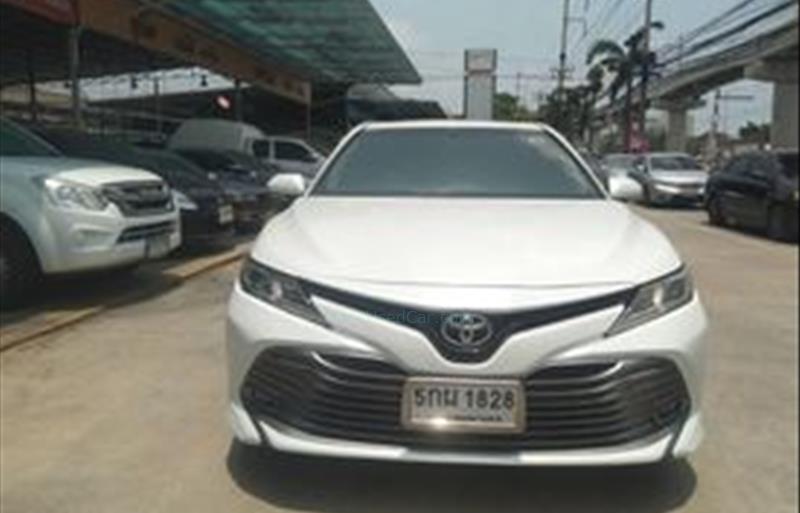 ขายรถเก๋งมือสอง toyota camry รถปี2018 รหัส 71024 รูปที่2