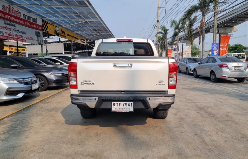 ขายรถกระบะมือสอง isuzu d-max รถปี2019 รหัส 71038 รูปที่4