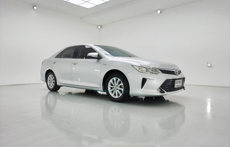 ขายรถเก๋งมือสอง toyota camry รถปี2017 รหัส 71080 รูปที่6