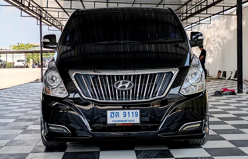 ขายรถตู้มือสอง hyundai h-1 รถปี2016 รหัส 71082 รูปที่2 ขายรถตู้มือสอง hyundai h-1 รถปี2016 รหัส 71082 รูปที่2