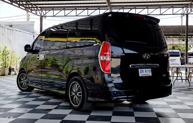 ขายรถตู้มือสอง hyundai h-1 รถปี2016 รหัส 71082 รูปที่3 ขายรถตู้มือสอง hyundai h-1 รถปี2016 รหัส 71082 รูปที่3