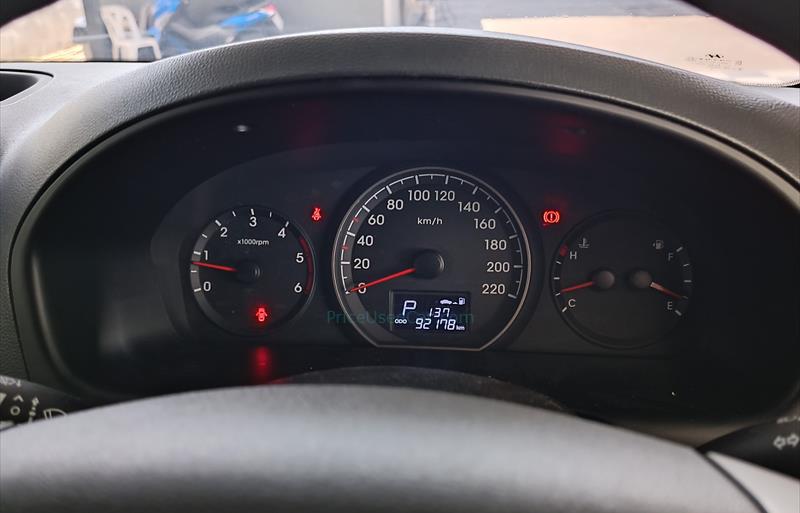 ขายรถตู้มือสอง hyundai h-1 รถปี2016 รหัส 71082 รูปที่5 ขายรถตู้มือสอง hyundai h-1 รถปี2016 รหัส 71082 รูปที่5