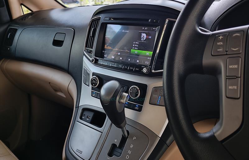 ขายรถตู้มือสอง hyundai h-1 รถปี2016 รหัส 71082 รูปที่10 ขายรถตู้มือสอง hyundai h-1 รถปี2016 รหัส 71082 รูปที่10