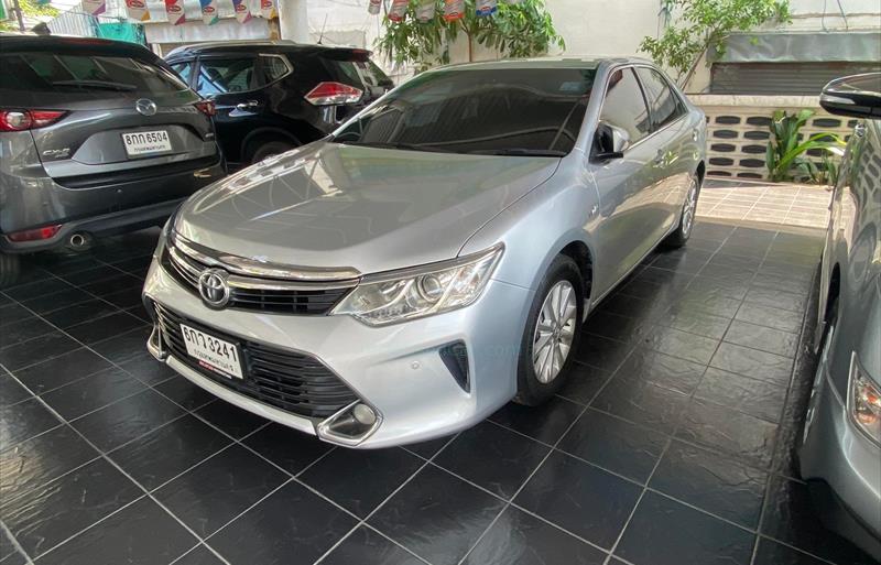 ขายรถเก๋งมือสอง-toyota-โตโยต้า-camry-คัมรี่-รถปี2017-รหัส71084-a8e4a295.jpg ขายรถเก๋งมือสอง-toyota-โตโยต้า-camry-คัมรี่-รถปี2017-รหัส71084-a8e4a295.jpg