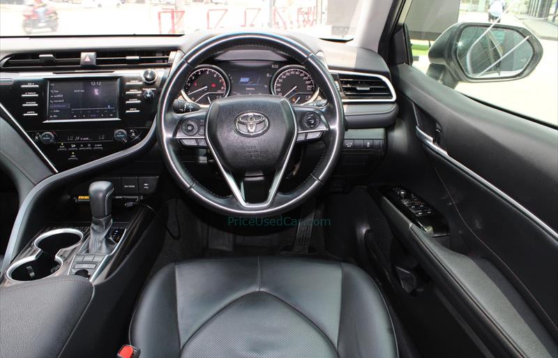 ขายรถเก๋งมือสอง-toyota-โตโยต้า-camry-คัมรี่-รถปี2018-รหัส71086-efaf4d3f.jpg ขายรถเก๋งมือสอง-toyota-โตโยต้า-camry-คัมรี่-รถปี2018-รหัส71086-efaf4d3f.jpg