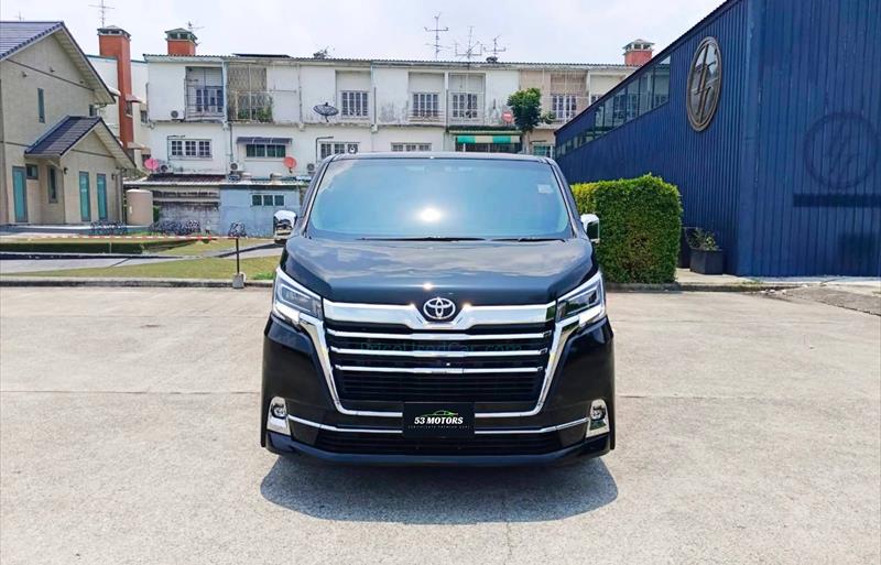 รถตู้มือสอง TOYOTA VENTURY รถปี 2021 รถตู้มือสอง TOYOTA VENTURY รถปี 2021