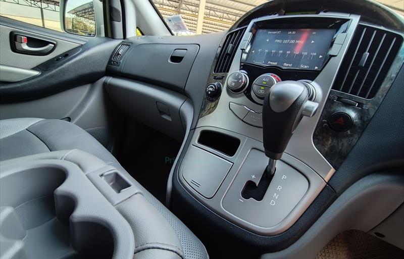 ขายรถตู้มือสอง hyundai h-1 รถปี2015 รหัส 71097 รูปที่9 ขายรถตู้มือสอง hyundai h-1 รถปี2015 รหัส 71097 รูปที่9