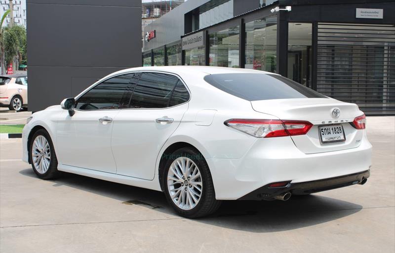 ขายรถเก๋งมือสอง-toyota-โตโยต้า-camry-คัมรี่-รถปี2018-รหัส71098-635a5b48.jpg ขายรถเก๋งมือสอง-toyota-โตโยต้า-camry-คัมรี่-รถปี2018-รหัส71098-635a5b48.jpg