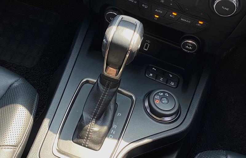 ขายรถ-suv-มือสอง-ford-ฟอร์ด-everest-เอเวอเรสต์-รถปี2018-รหัส71185-2b9a23c5.jpg ขายรถ-suv-มือสอง-ford-ฟอร์ด-everest-เอเวอเรสต์-รถปี2018-รหัส71185-2b9a23c5.jpg