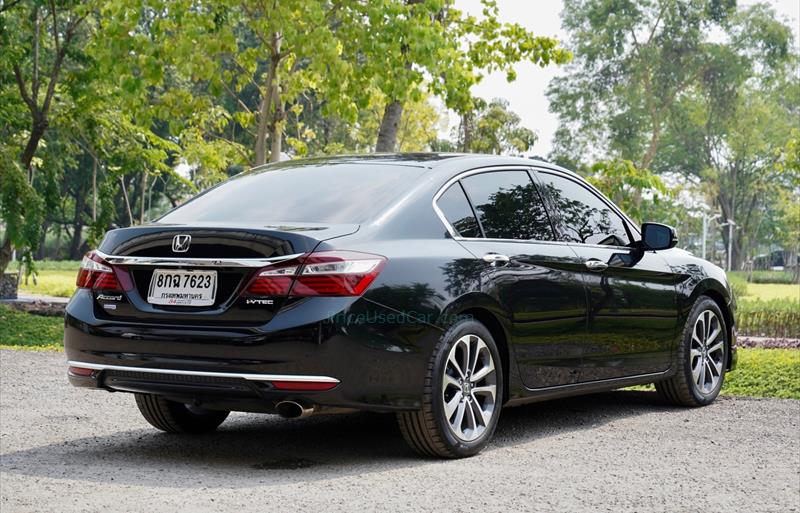 ขายรถเก๋งมือสอง honda accord รถปี2018 รหัส 71190 รูปที่4