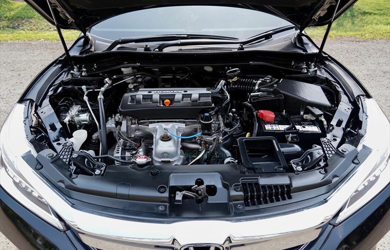 ขายรถเก๋งมือสอง-honda-ฮอนด้า-accord-แอคคอร์ด-รถปี2018-รหัส71190-b495120c.jpg ขายรถเก๋งมือสอง-honda-ฮอนด้า-accord-แอคคอร์ด-รถปี2018-รหัส71190-b495120c.jpg