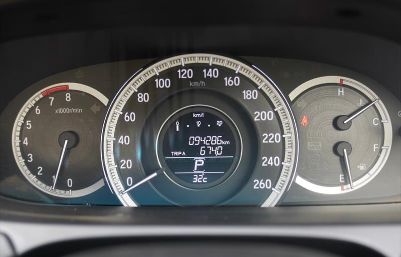 ขายรถเก๋งมือสอง-honda-ฮอนด้า-accord-แอคคอร์ด-รถปี2018-รหัส71190-f90580a9.jpg ขายรถเก๋งมือสอง-honda-ฮอนด้า-accord-แอคคอร์ด-รถปี2018-รหัส71190-f90580a9.jpg