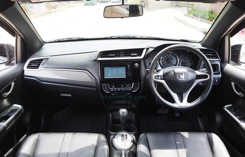 ขายรถ-suv-มือสอง-honda-ฮอนด้า-br-v-บีอาร์วี-รถปี2017-รหัส71195-a2994ca3.jpg ขายรถ-suv-มือสอง-honda-ฮอนด้า-br-v-บีอาร์วี-รถปี2017-รหัส71195-a2994ca3.jpg