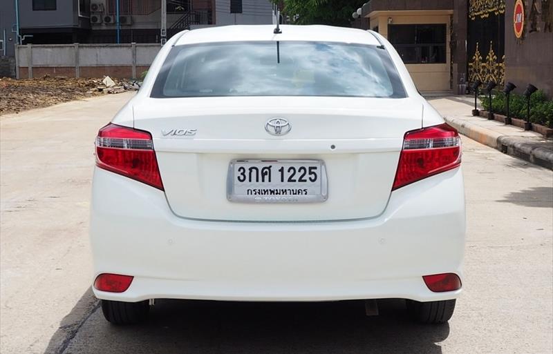 ขายรถเก๋งมือสอง toyota vios รถปี2014 รหัส 71208 รูปที่4